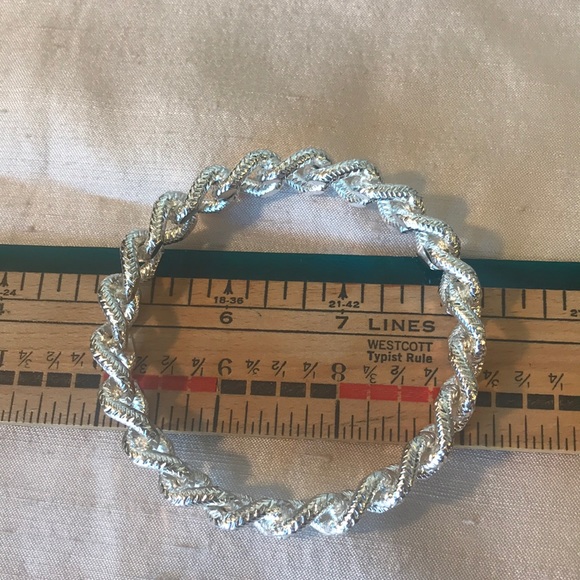 Silver Large Chain link solid Bangle bracelet - Picture 6 of 7